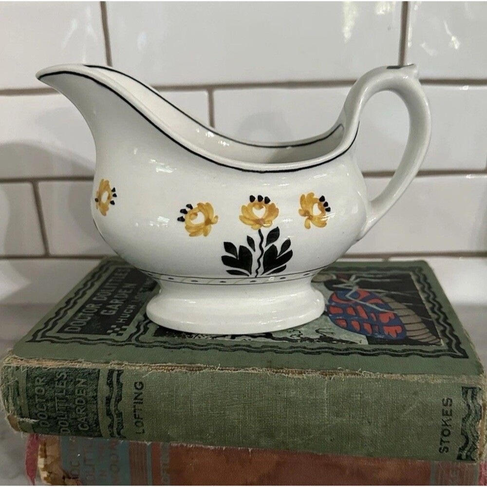 George Jones & Sons Westminster Vintage Gravy Boat Yellow Floral Country Kitchen